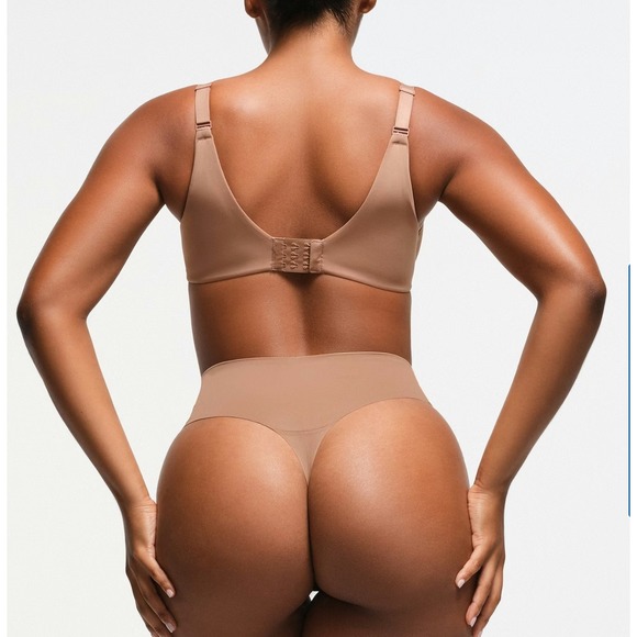 $56 NWT SKIMS Smoothing Lightly Lined Bra Demi Size 36DD - Picture 2 of 8